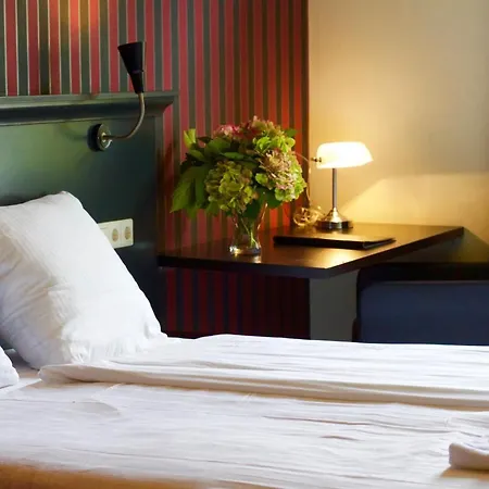 Hotel De Kruishoeve 'S-Hertogenbosch - Vught 3* Vught