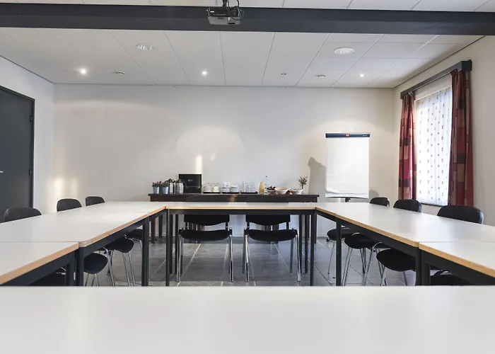 מלון De Kruishoeve 's-hertogenbosch - 3*